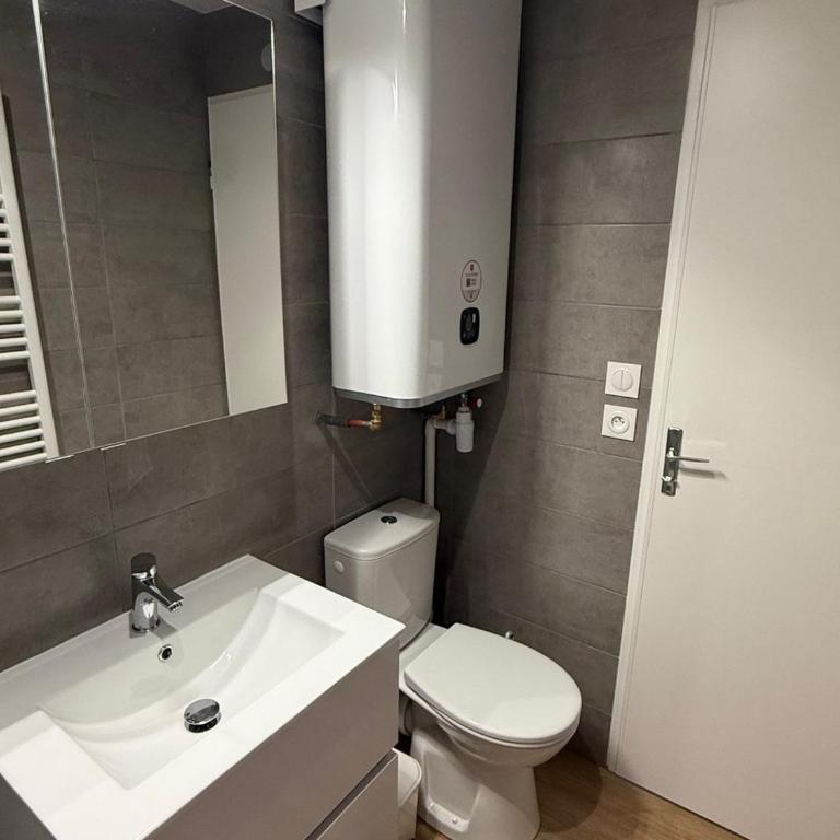 2 pièces cabine 5 pers. au pied des pistes, vue vallée, balcon - Appartement 1 Chambre - 10