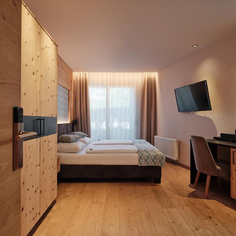 Cityhotel Goldener Adler B&B - Habitación Familiar Deluxe - 6