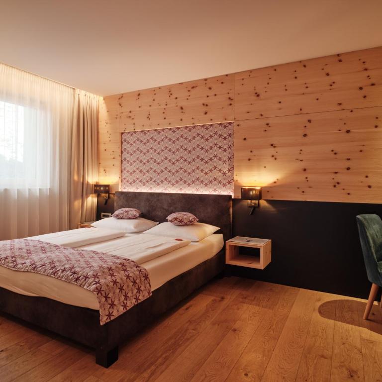 Cityhotel Goldener Adler B&B - Habitación Familiar Deluxe - 3