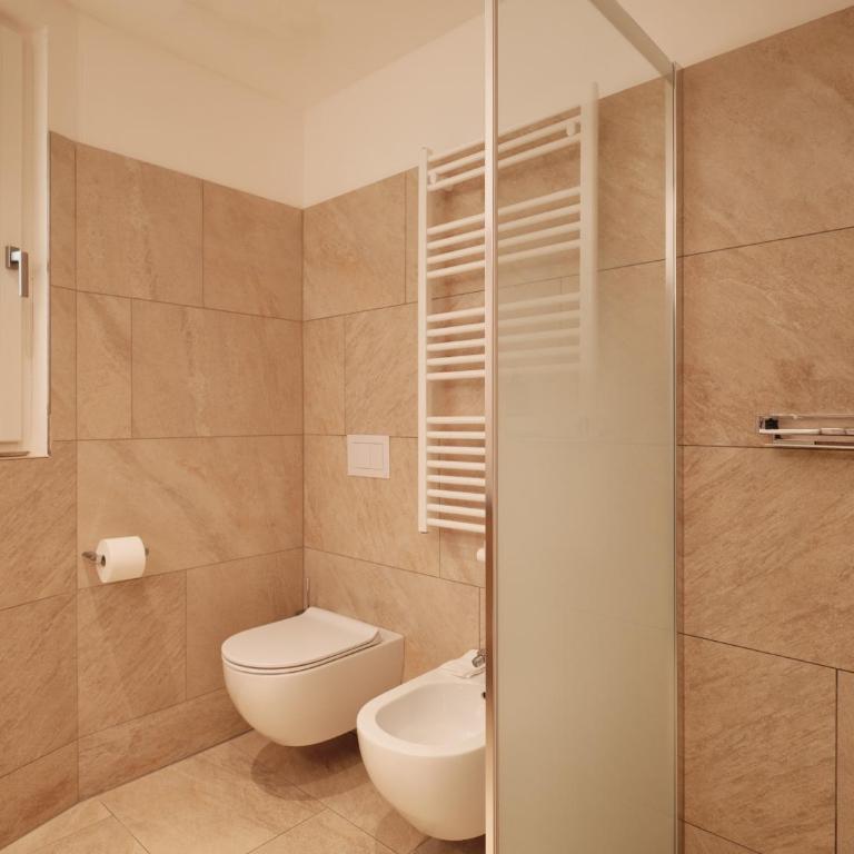 Cityhotel Goldener Adler B&B - Habitación Familiar Deluxe - 2