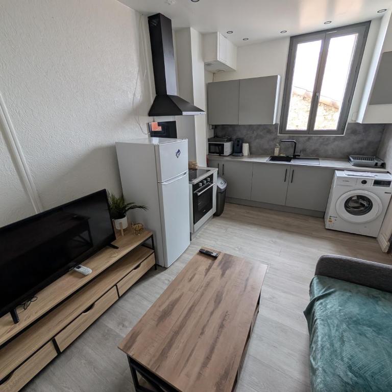 Jolie 2 pièces climatisé centre ville - One-Bedroom Apartment - 1