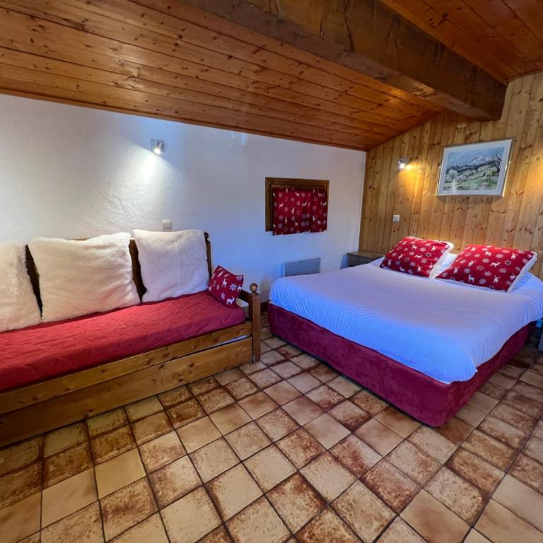Studio Reguet, Chez Francine - Studio Apartment with Balcony - 2