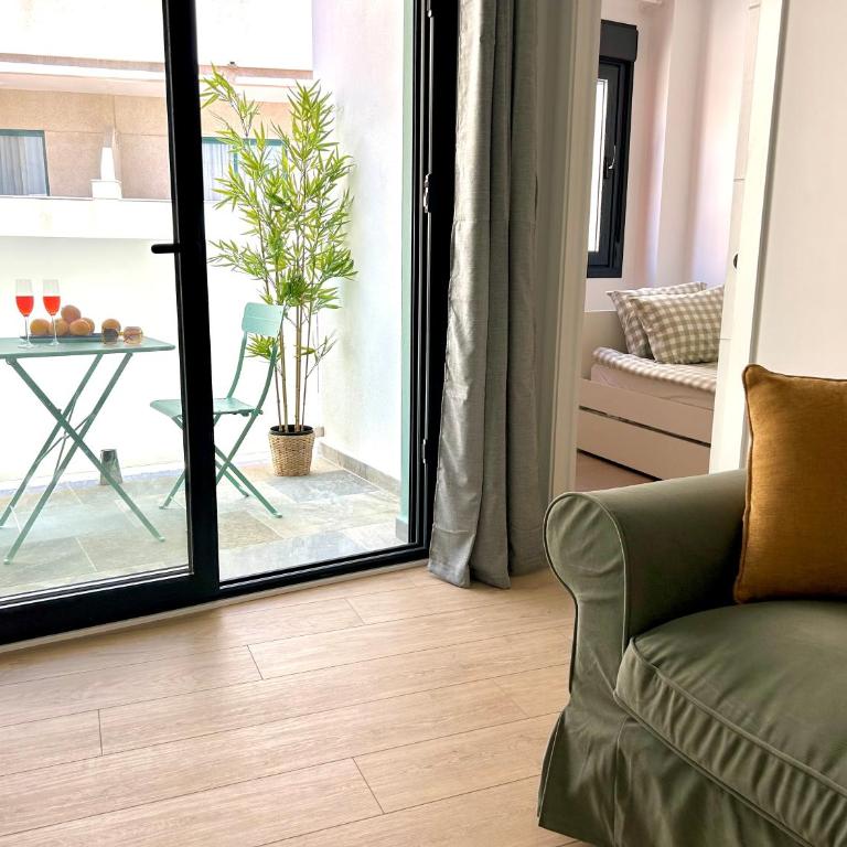 Modern, in front of the beach, Torre del Mar - Apartment mit 2 Schlafzimmern und Balkon - 1