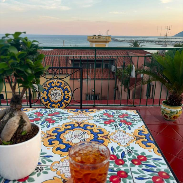 Terrazza Elvira - Appartamento con 2 Camere da Letto, Terrazza e Vista Mare - 1