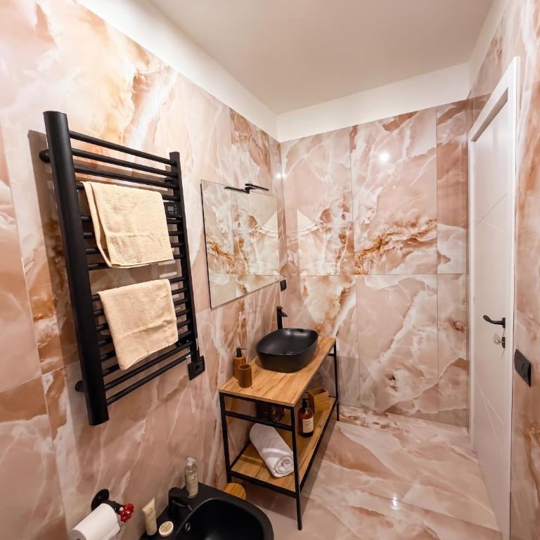 VaSaMi - Appartamento in centro - Camera Matrimoniale con Bagno Privato - 11