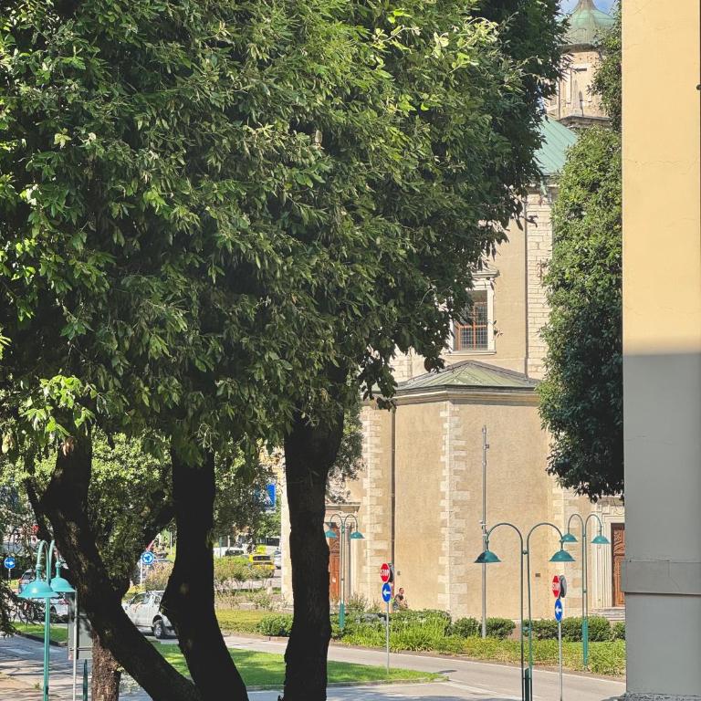 1Dest - Palazzo 5 Wood - Appartamento con 1 Camera da Letto e Balcone - 5