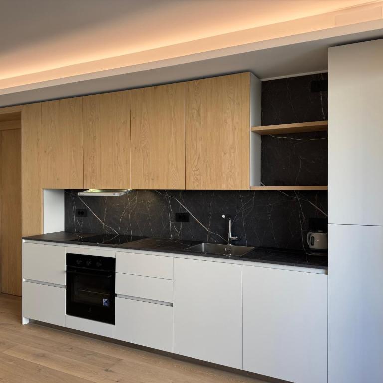 1Dest - Palazzo 5 Wood - Appartamento con 1 Camera da Letto e Balcone - 19