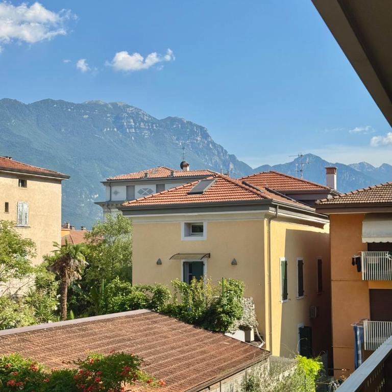 1Dest - Palazzo 5 Wood - Appartamento con 1 Camera da Letto e Balcone - 24