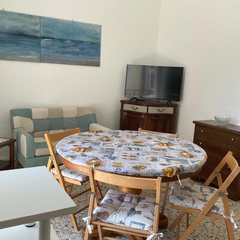 Villa Vilma Vacation Home - Two-Bedroom Apartment - 10