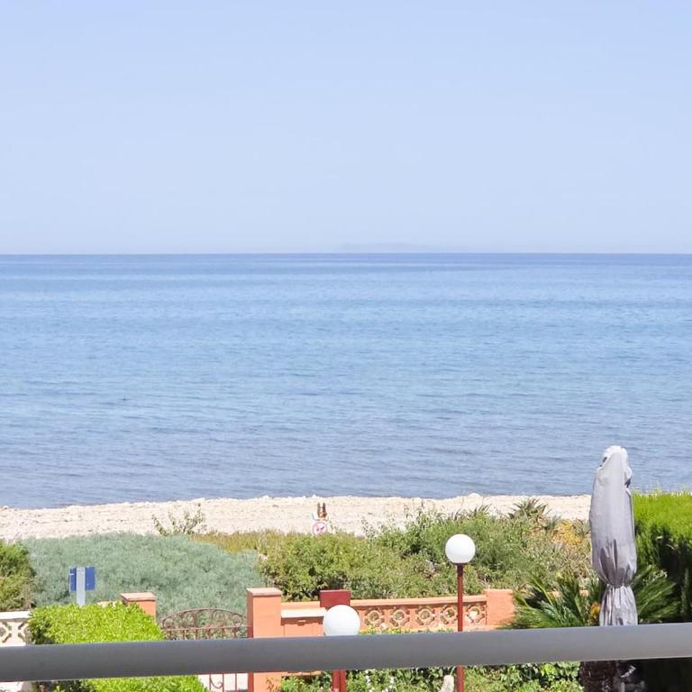 La casita frente al mar con jardín by costablancarent - One-Bedroom Apartment - 13