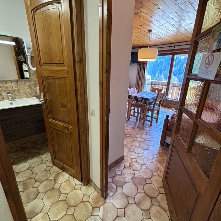 Studio Croix Viallet, Chez Francine - Apartamento Estudio con balcón - 37