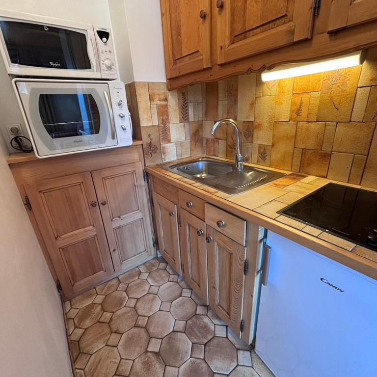 Studio Croix Viallet, Chez Francine - Apartamento Estudio con balcón - 36