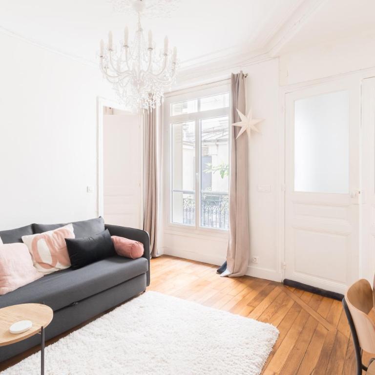 Central Parisian 2BD Apart for 4 - Apartment - 13