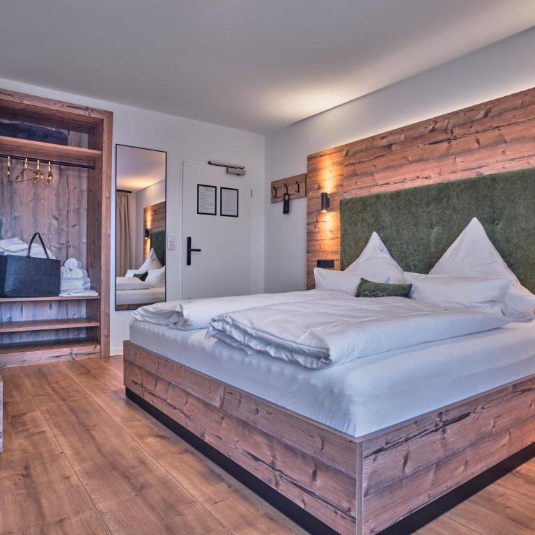 Annies Bergwelt Haus Waldliebe - Familienzimmer mit Balkon - 7