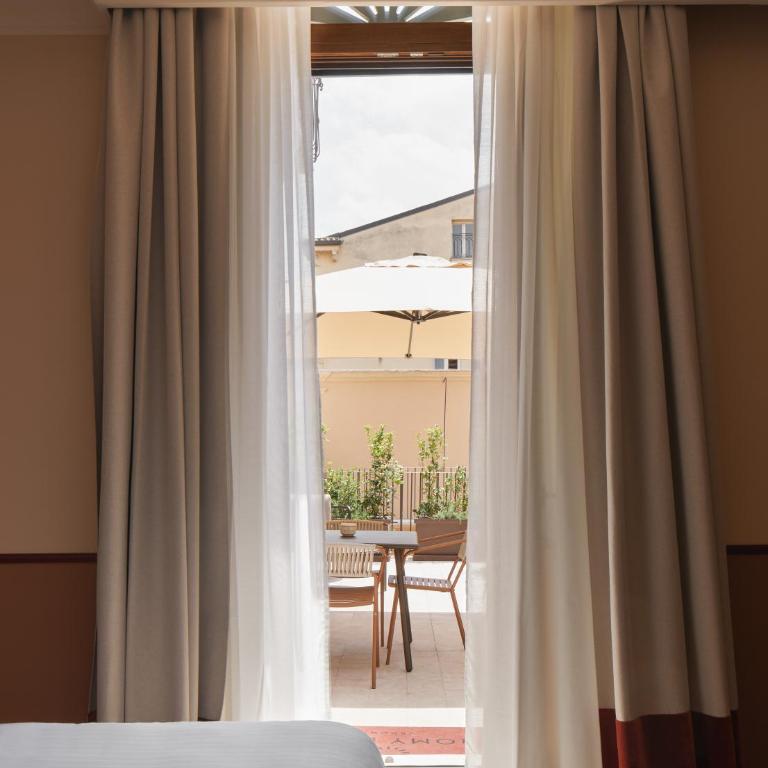 Homy Livia Verona - Monolocale con Letto King-Size, Divano Letto e Terrazza - 5