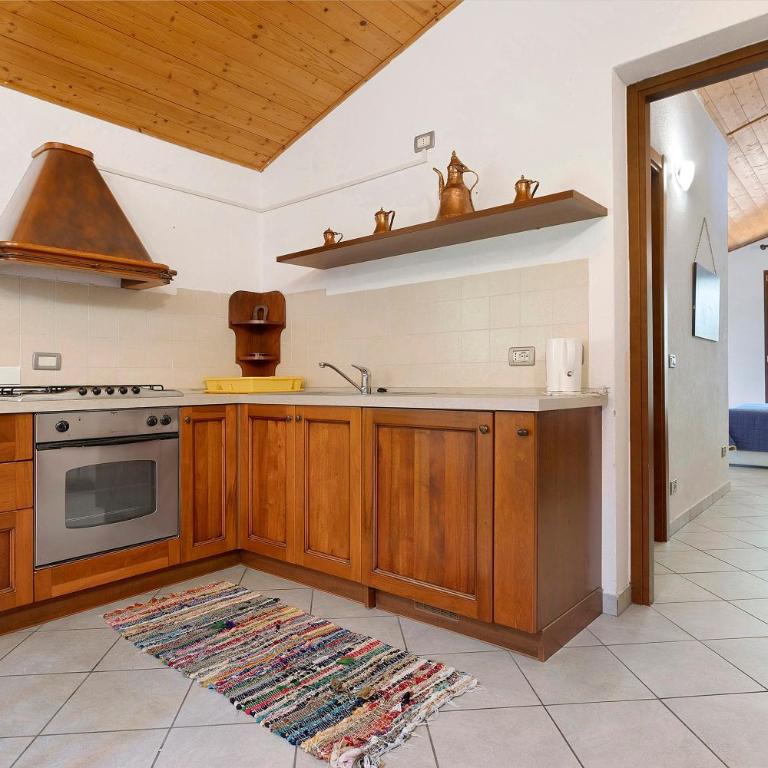 Agriturismo Scuderia Castello - Appartamento con 1 Camera da Letto e Vista Lago - 1