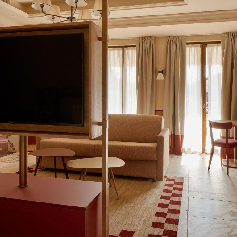 Homy Livia Verona - Monolocale con 1 Letto King-Size e Divano Letto - 4