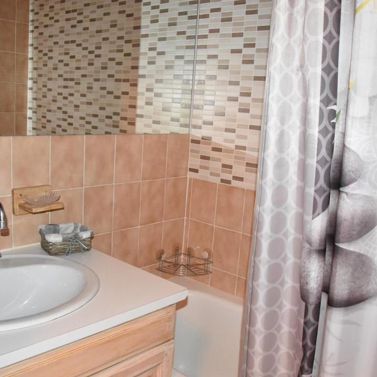 charmant studio - One-Bedroom Apartment - 13