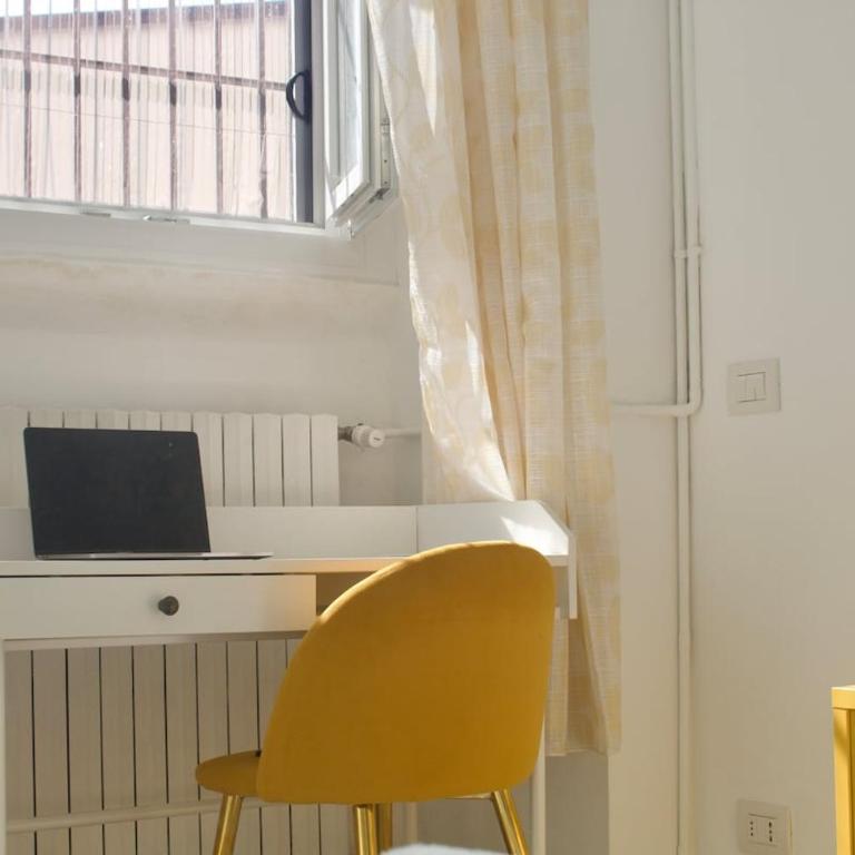 Ample 2-BR Space 1 min to Romolo M2 - Appartamento con 1 Camera da Letto - 9