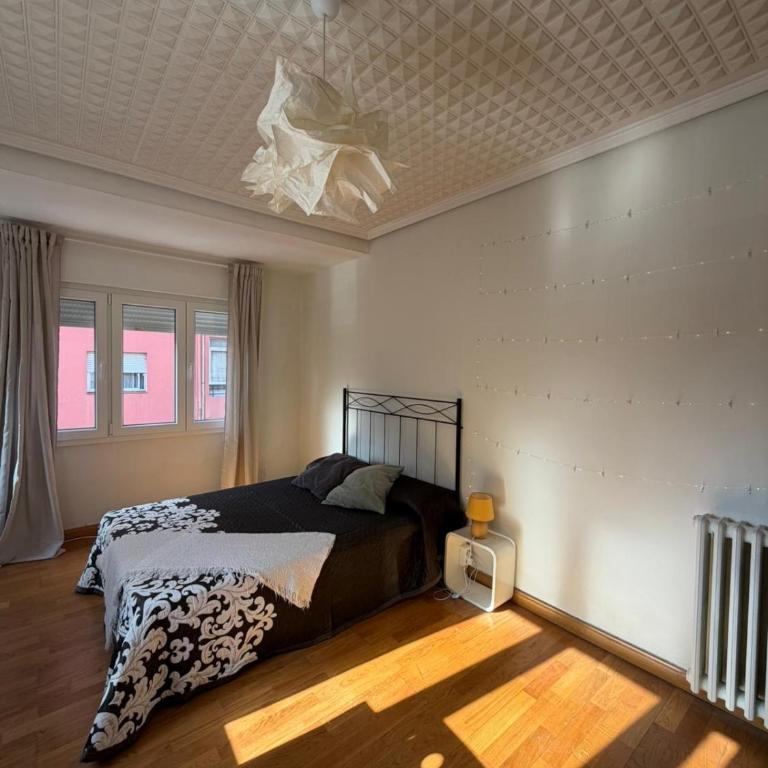 Espectacular Habitación Doble - Double Room with Shared Bathroom - 1