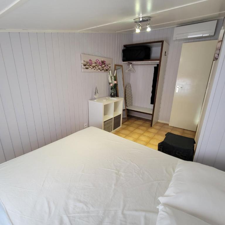 Belle villa de vacances climatisée, residence TAMARIS, wifi, 2 chambres 4 à 6 couchages, accès payant pour les piscines et animations , PORTIRAGNES PLAGE LRTAMA57 - Maison 2 Chambres - 9