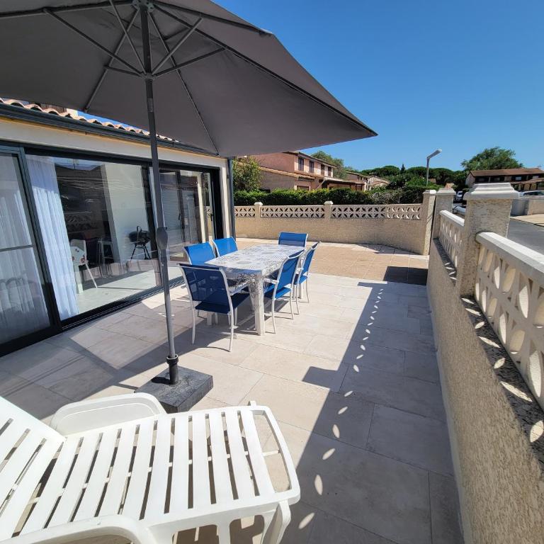 Belle villa de vacances climatisée, residence TAMARIS, wifi, 2 chambres 4 à 6 couchages, accès payant pour les piscines et animations , PORTIRAGNES PLAGE LRTAMA57 - Maison 2 Chambres - 2