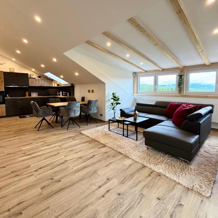 LuxLife - Panorama Bergblick, Sauna, Balkon, Luxus Pur - Apartment mit 2 Schlafzimmern - 2