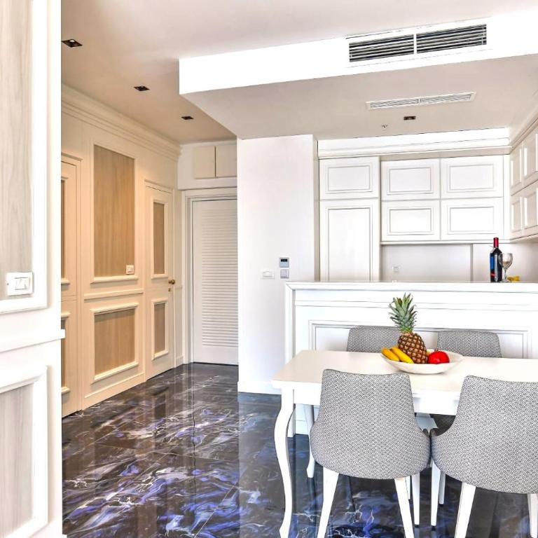 Azure Coast Deluxe Residence - Budva Seafront Living Suites - Suite sa Bračnim Krevetom (King-size) i Pogledom na More - 4