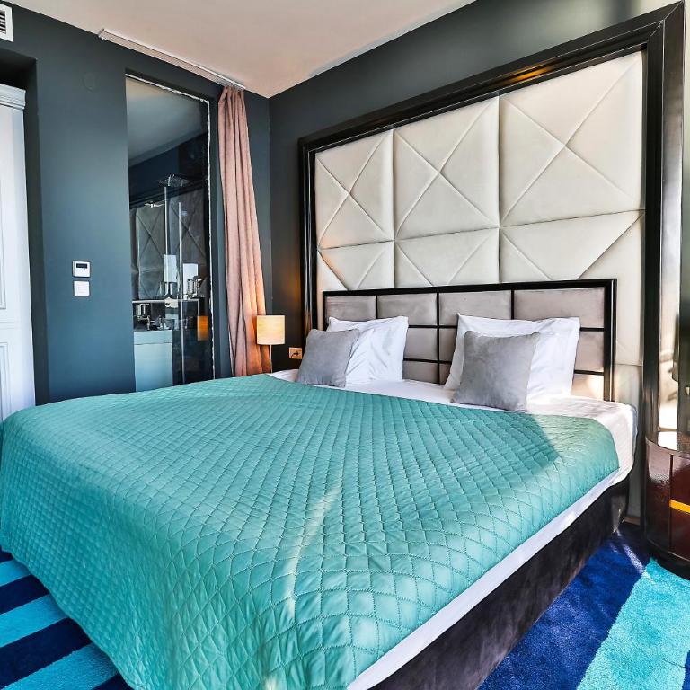 Azure Coast Deluxe Residence - Budva Seafront Living Suites - Suite sa Bračnim Krevetom (King-size) i Pogledom na More - 13