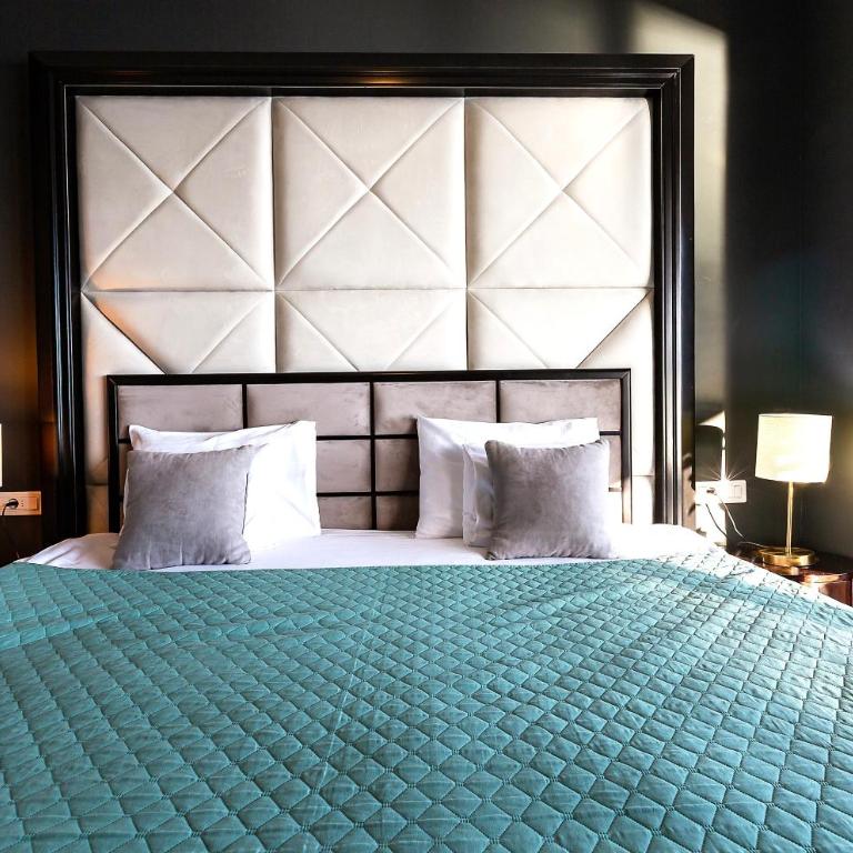 Azure Coast Deluxe Residence - Budva Seafront Living Suites - Suite sa Bračnim Krevetom (King-size) i Pogledom na More - 15
