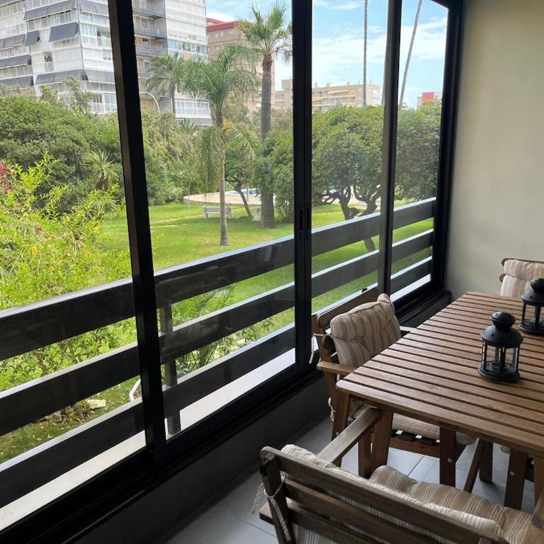 Apto Neptuno Playa de San Juan, piscina, wifi - Apartamento de 2 dormitorios - 12