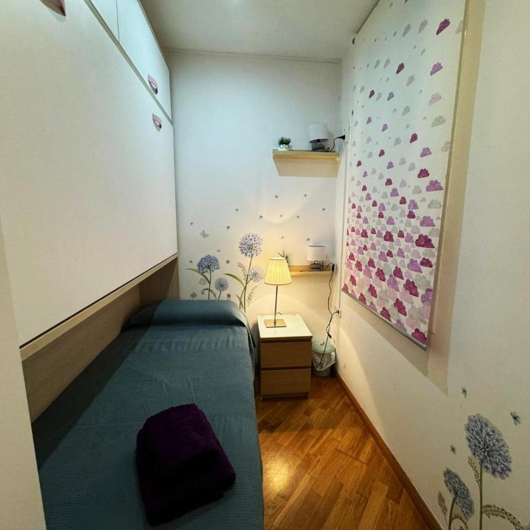 Rooms Calàbria114 - Habitación Doble con baño compartido - 2 camas - 1
