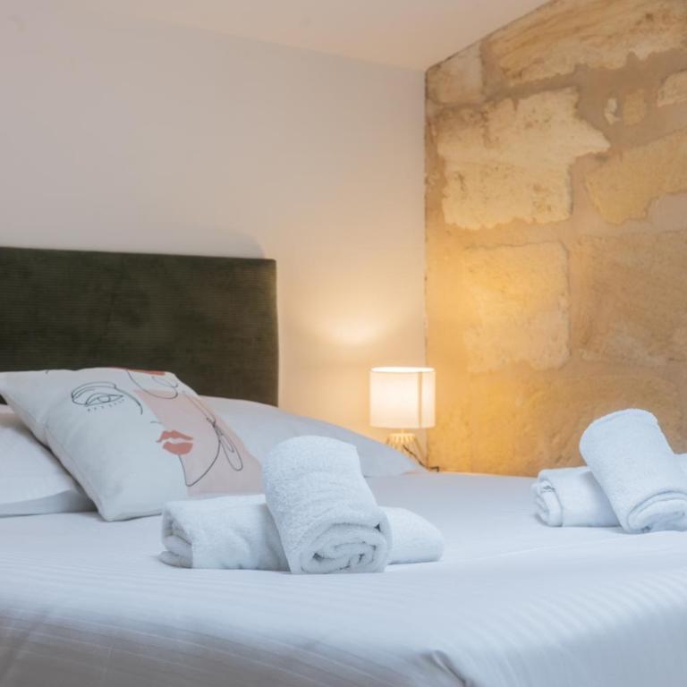 Magnifiques Appartements - Face a la Gare - Appartement 2 Chambres - 6