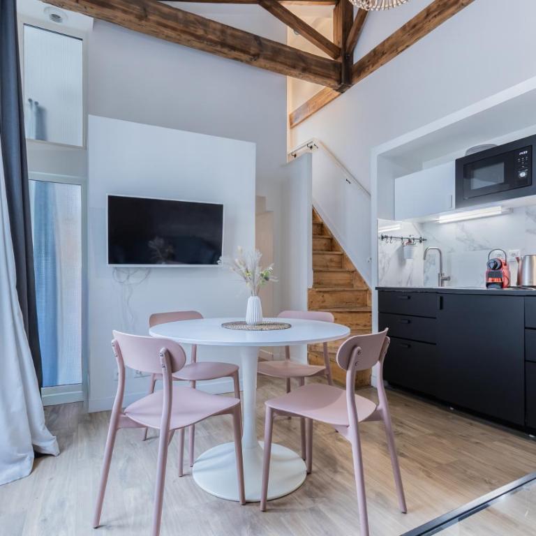 Magnifiques Appartements - Face a la Gare - Appartement 2 Chambres - 9
