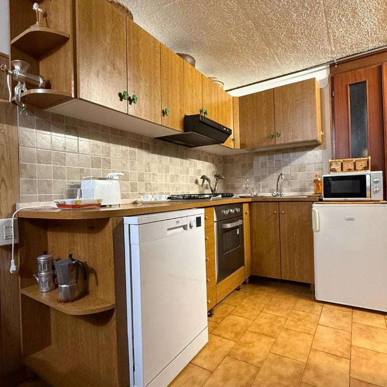 Polished 2-BR Bi-Level Navigli District - Appartamento con 1 Camera da Letto - 4