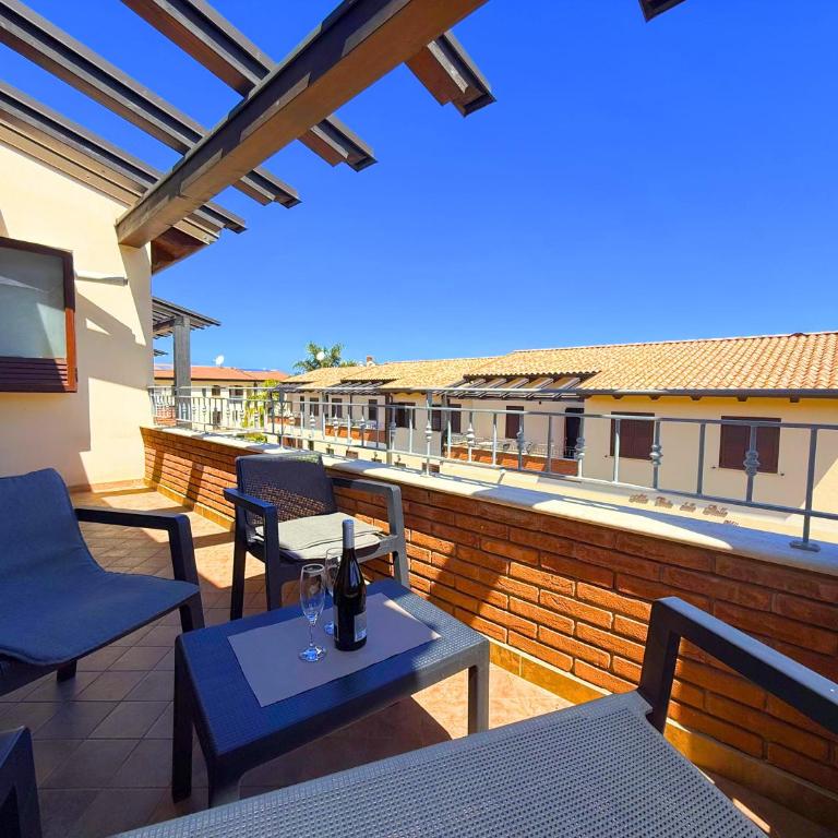 23 NODI SKYLINE - with FREE parking - Appartamento Deluxe con 2 Camere da Letto e Balcone - 2