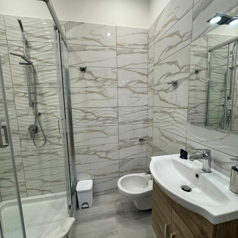 Casa Avella - Camera Matrimoniale con Bagno Privato - 5