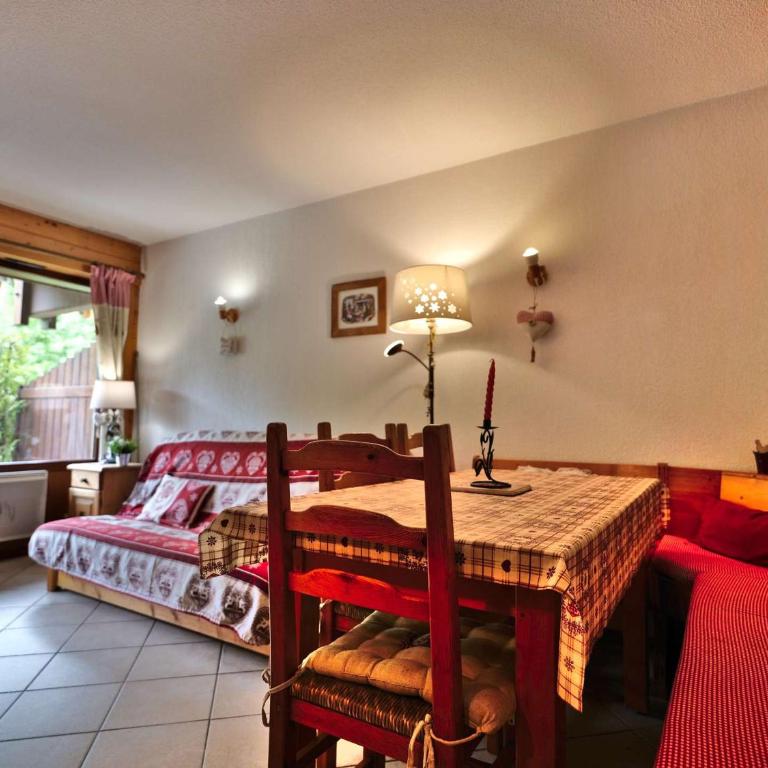 Confortable 2 Pièces + Cabine pour 4 Personnes au Centre-Ville, Terrasse, Proche Navettes - FR-1-458-169 - Apartment - 1