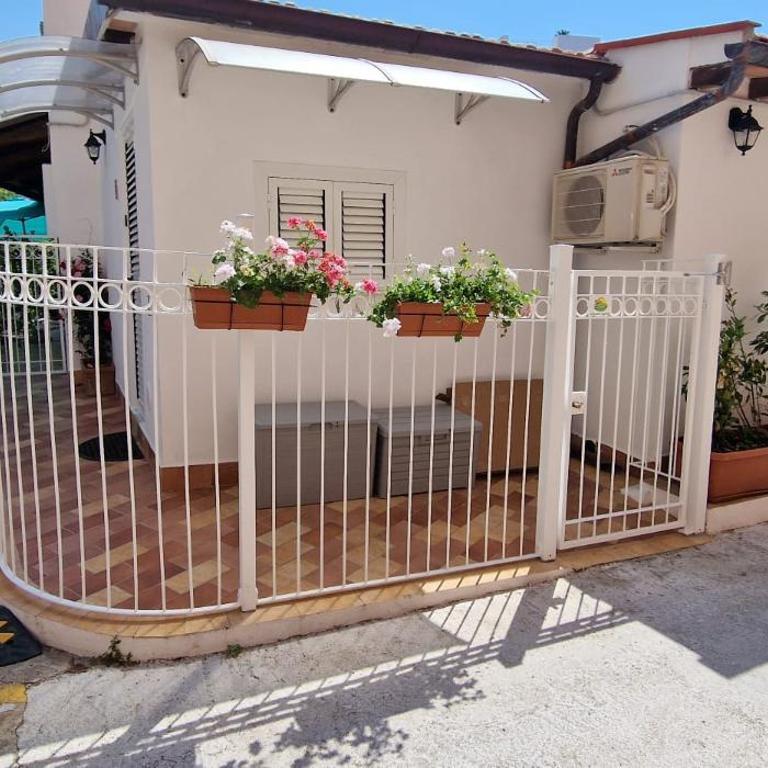Lina House Garden - Two-Bedroom Townhouse - 15