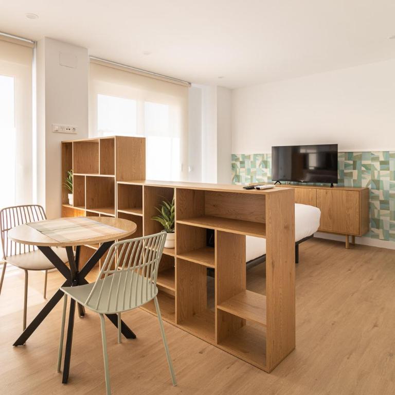 Berrocal Signature Apartments - Studio - 5