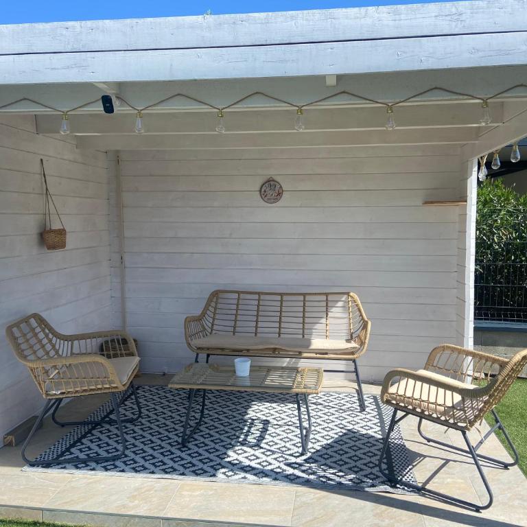 villa Maridel - Three-Bedroom House - 7