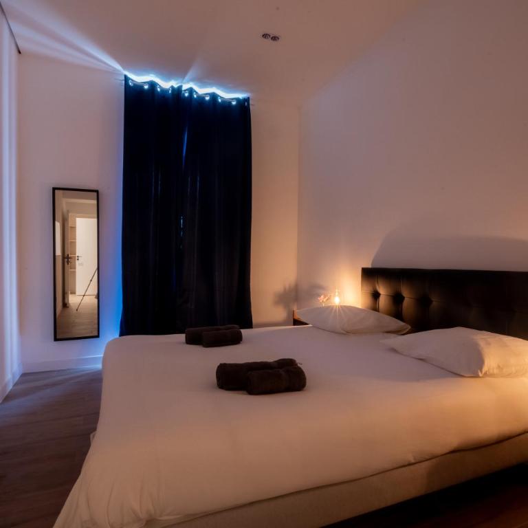 Maison Rouget - Chambre 3 - Le Palmier - Chambre Double Standard avec Salle de Bains Commune - 3