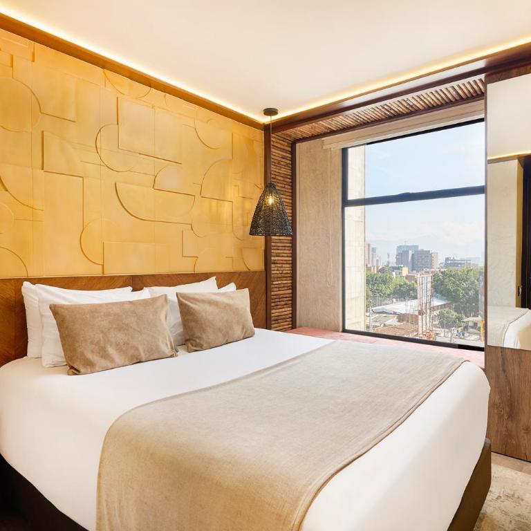 Golden Valley Hotel - Executive Suite - 1