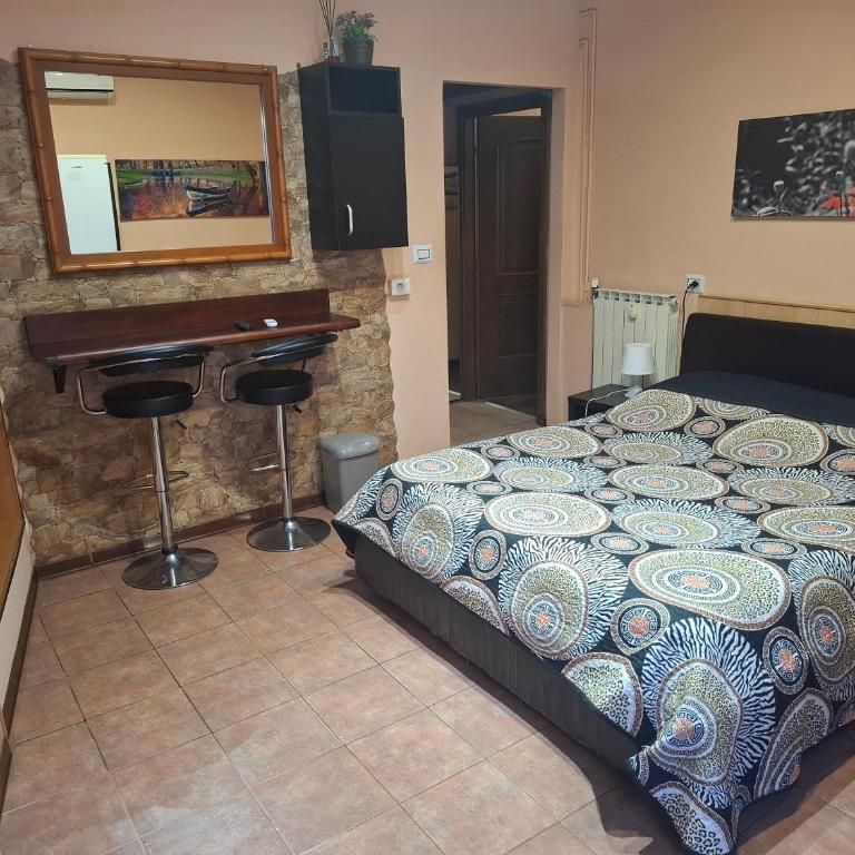 Gina B&B - Triple Room with Private Bathroom - 5