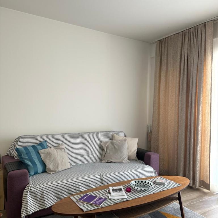 Modern Apartment Steps from the Adriatic - Apartment mit 2 Schlafzimmern - 5