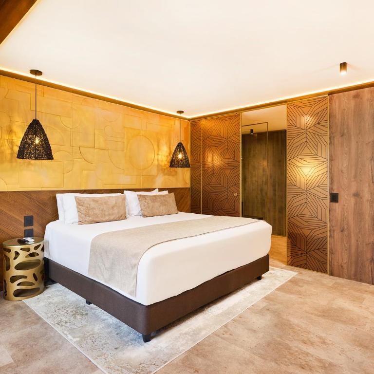 Golden Valley Hotel - Deluxe Suite - 2
