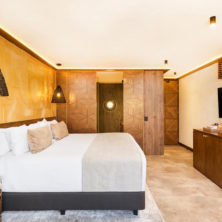 Golden Valley Hotel - Deluxe Suite - 11