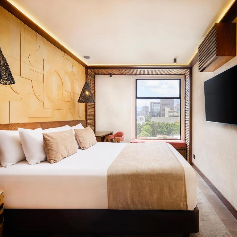 Golden Valley Hotel - Superior Suite - 4