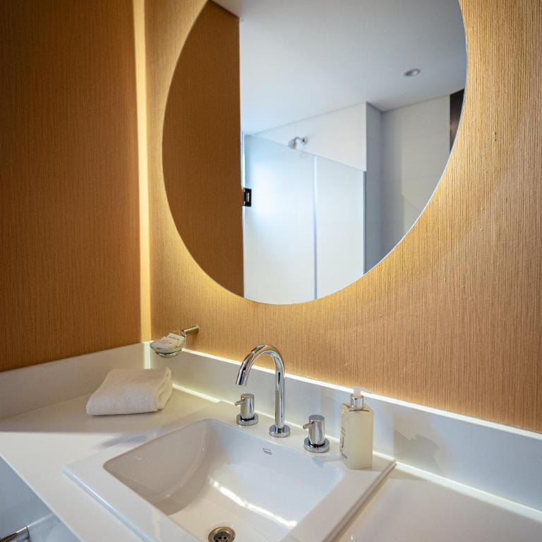 Dazzler by Wyndham Salta - Habitación adaptada para personas de movilidad reducida - No fumadores - Cama extragrande - 4