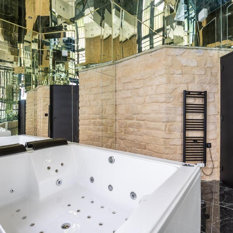 Duplex with Jacuzzi l 15 min from Montmartre - Appartement 2 Chambres Deluxe - 51